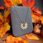 Büyük Çiçekli Kolye - Görsel 2