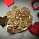 Ortası Toplu Çiçekli Yüzük