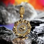 Çiçekli Küçük Kolye Ucu