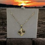 İnce Ve Tırtıllı Kolye