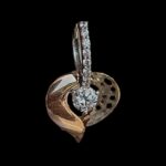 Ortası Taşlı Kalpli Küpe - Görsel 3