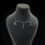 Beyaz Üç Harfli Kolye - Görsel 2